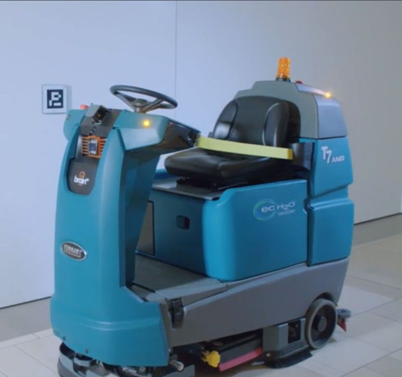 Tennant T7 AMR Robotic Scrubber Drier